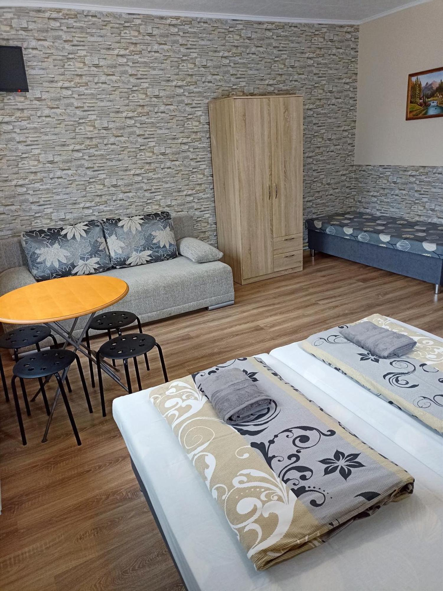 Abturist penzion Štúrovo Exterior foto
